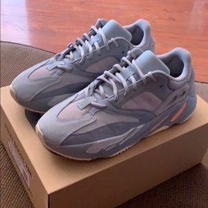 Adidas Yeezy Boost 700 V2 Inertia